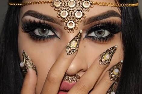 Eyelash & eyebrow treatments for men & women